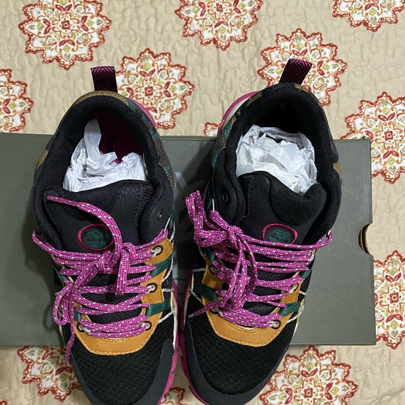 Timberland Garrison Trail Waterproof mid hikers , 7.5 - Picture 9 of 14